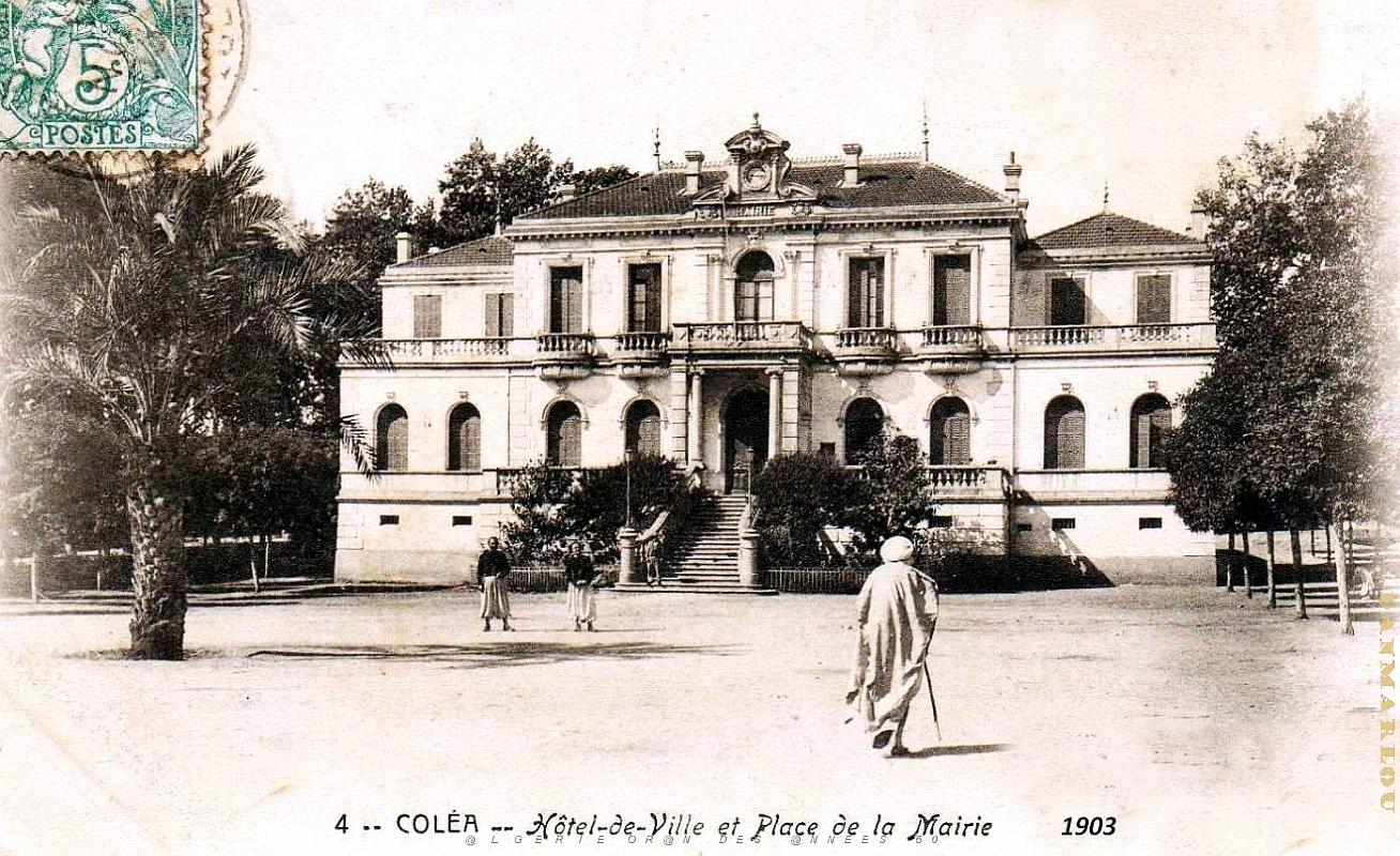 Colea - Hotel de Ville et Place de la Mairie - 1903.jpg